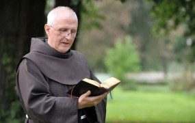 Zore v nedeljo prevzema vodenje ljubljanske nadškofije