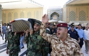 Jezni sorodniki pogrešanih vojakov zasedli iraški parlament