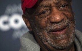Po obtožbah o posilstvih za Billa Cosbyja ni več prostora na ameriških televizijah