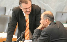 V Plinovodih ob zaposlitvah družinskih članov Janše in Tanka po oceni KPK ravnali koruptivno