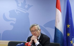 Cerar: Davčna afera bo oslabila Junckerjev položaj