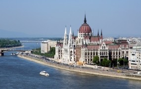 ZDA madžarskim vladnim uradnikom zaradi korupcije prepovedale vstop v državo