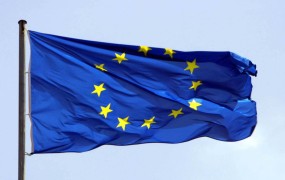 Odziv Bruslja za koalicijo spodbuden, za SDS »vljudnostni odgovor«