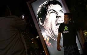 Maradona o Suarezovi kazni: Mafijski posli