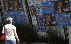 Bolgari na predčasnih volitvah volijo nov parlament