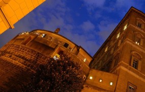 Vatikanska banka zaostruje boj proti pranju denarja