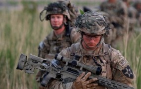 Ameriški vojaški vrh za uporabo kopenskih enot v Iraku