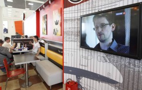 Snowden brez potnega lista obtičal na moskovskem letališču