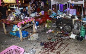 Napad na protestni shod na Tajskem terjal žrtve 