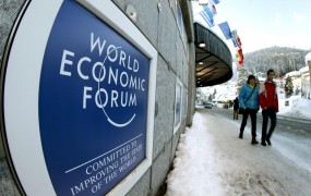 Bogati in mogočni se zbirajo v Davosu