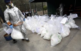 Na letalu Air France zasegli 1,3 tone čistega kokaina