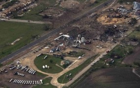 Eksplozija v Teksasu terjala vsaj ducat smrtnih žrtev