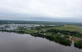 Zaradi poplav v Sibiriji zaprli del legendarne transibirske železnice