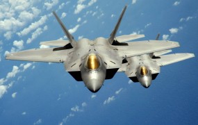 Stopnjevanje napetosti: ZDA na Korejski polotok poslale lovce F-22