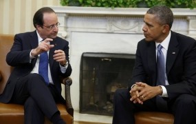 Tudi Hollande in Obama svarita Rusijo pred »novimi ukrepi«