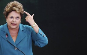 Brazilska predsednica Dilma Rousseff dala košarico Obami