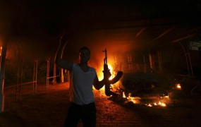 V napadu na konzulat v Bengaziju ubit ameriški veleposlanik