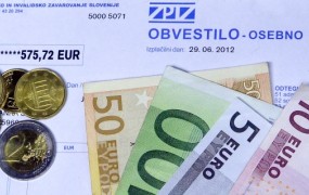 Upokojencem s pokojnino do 622 evrov v četrtek letni dodatek