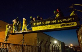 Aktivisti Greenpeacea vdrli v francosko nuklearko