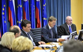 Cerar bo danes odločil, ali Koprivec ostaja ministrski kandidat