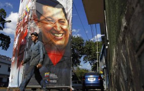 Chavez v Caracasu prestaja kemoterapijo