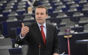 Šef poslancev EPP: Nepristranskost procesa Patria in obsodbe Janše je zelo vprašljiva
