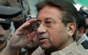 Mušaraf ubežal bombnemu napadu