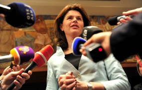 Bratuškova: Ni se lahko meriti z ustanoviteljem stranke, še posebej, če je to Janković