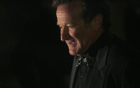 Robin Williams se je obesil s pasom