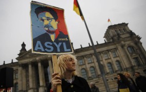 Bundestag jezen na ZDA; nekateri nemški poslanci bi v Nemčijo povabili Snowdna