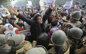 Tožilstvo: Analiza DNK potrdila krivdo indijskih posiljevalcev