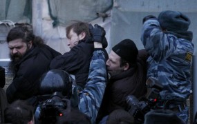 V Moskvi protesti proti Putinovi zmagi