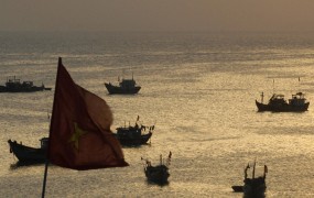 Kitajska ustanovila garnizijo na spornih otokih v Južnokitajskem morju