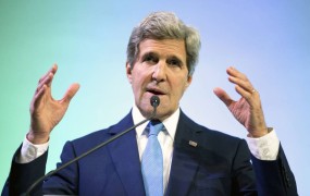 Kerry: Smo za svet, kjer izražanje ljubezni ne vodi v pregon
