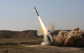 Iran je preizkusil balistično raketo dolgega dosega