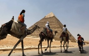 Turistične agencije trdijo, da Slovenci v Egiptu ne čutijo nemirov