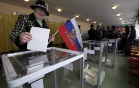 Na Krimu se odločajo o priključitvi Rusiji