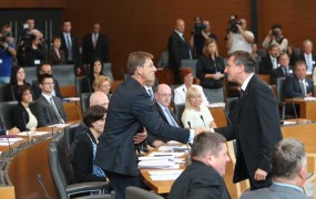 Pahor bo podpisal predlog kandidature Cerarja za mandatarja