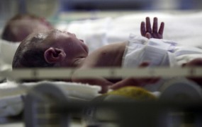 Prvi deček letos rojen v Celju, prva deklica v Ljubljani