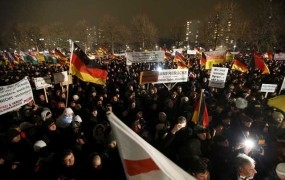 Na poziv Pegide v Dresdnu znova na tisoče Nemcev 