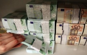 Pri Neaplju zasegli za 50 milijonov ponarejenih evrskih bankovcev