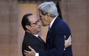 Objem - in skoraj poljubček - Hollanda in Kerryja 