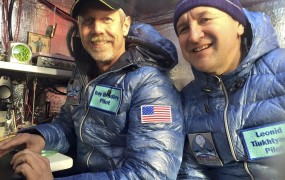 Balonarja postavila nova rekorda pri prečkanju Tihega oceana