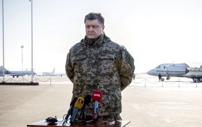 Porošenko pozval k napotitvi mirovnih enot na vzhod Ukrajine
