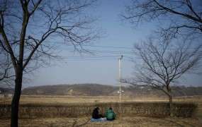 V Severni Koreji zazijal krater, umrlo 11 ljudi