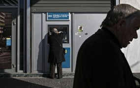 Grki praznijo bančne račune