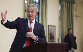 Pred leti je zagovarjal bombardiranje Srbije, zdaj bo Tony Blair svetoval srbski vladi