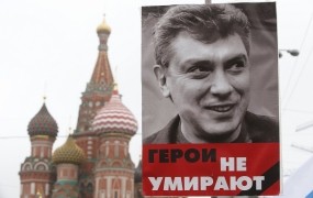 V Moskvi danes pogreb Nemcova; Kremelj večim tujim politikom ni dovolil udeležbe