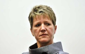 Policijska preiskava na Adrii Mobil, pridržana direktorica Sonja Gole