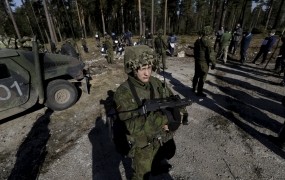 V strahu pred Rusijo Litva znova uvaja obvezno služenje vojaškega roka